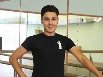 Мастер-класс по башкирскому мужскому  танцу от артиста балета ансамбля Ильнура Аюпова
