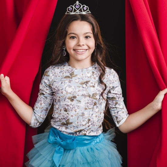 Играем Пушкина. Царевна-Лебедь