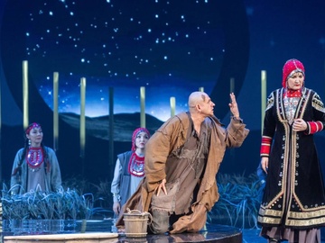 В ночь лунного затмения