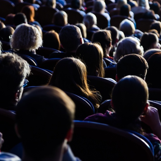 В ночь лунного затмения