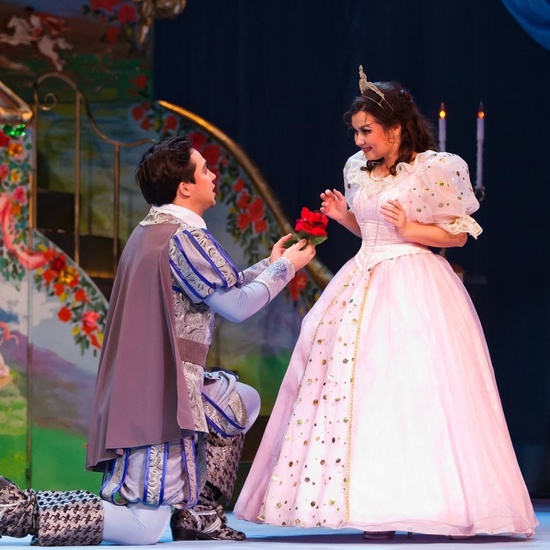 Хрустальная туфелька, или Cказка о Золушке