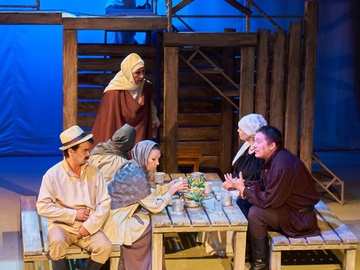 Синяя-синяя речка