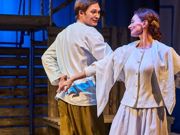 Синяя-синяя речка