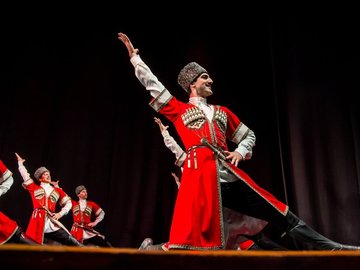 Лезгинка. Государственный академический заслуженный ансамбль танца Дагестана